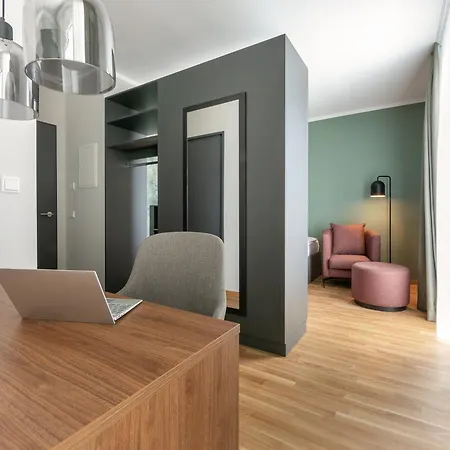 Brera Serviced 울름